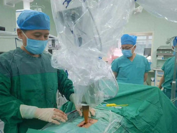 富裕配 河北医大四院多学科协作实施脊柱转移瘤病灶清除联合术中放疗术